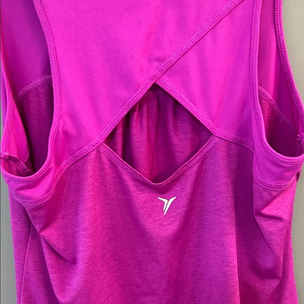 Old Navy Fuchsia Women's Tank Top active Size Medium - Picture 7 of 7